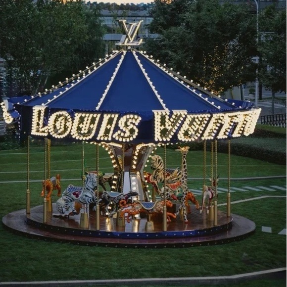 Louis Vuitton VIP Novelty Holiday 3pc Ornament/ Bag Charms GWP - Picture 13 of 15